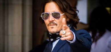 جوني ديب يجني 3.5 مليون دولار من رسوم نفذها بالكمبيوتر