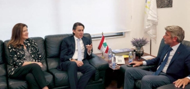 الوسيط الأميركي في بيروت بـ«طرح جديد»