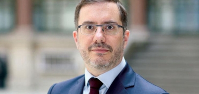 Balyozê Brîtanya yê li Bexdayê: Li ser rewşa Iraqê nîgeran im