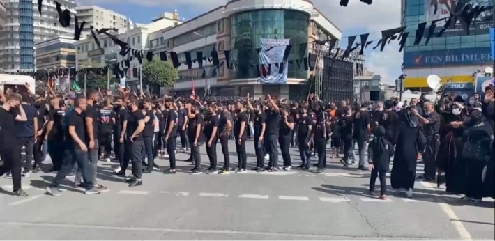 قيادي صدري: لا صحة لأنباء الانسحاب من الخضراء.. مستمرون بـ ‹ثورة محرم›