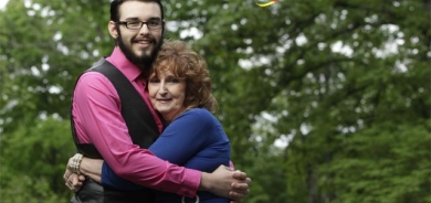 هاوسەرگیریی نێو پرسە