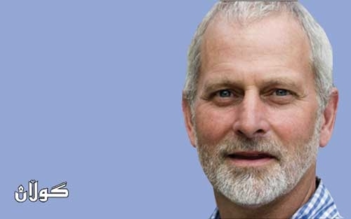 Wliyem Wlfors prrofîsorî peywendîye nêwdewlletîyekan le kolêjî dartmews bo gullan: baydin natwanêt lebareyi prrograme etomîyekeyi êranewe birriyarî qursî siyasî bidat