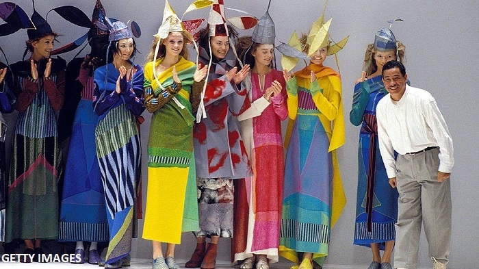Issey Miyake: Japanese fashion designer dies aged 84
