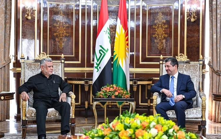 مسرور بارزاني يعرب للعامري عن دعمه لجميع أشكال المفاوضات القائمة على مبدأ قبول الآخر