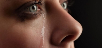 ما هي أسباب البكاء العاطفي؟