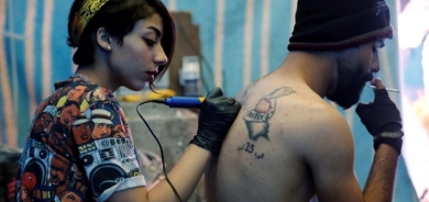 دراسة طبية صادمة عن الوشم: يسبب السرطان