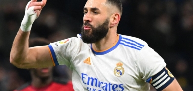 بنزيما يتوج بجائزة أفضل لاعب في أوروبا وأنشيلوتي أفضل مدرب