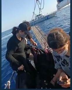 إنقاذ نحو 80 مهاجراً علقوا في المياه اليونانية