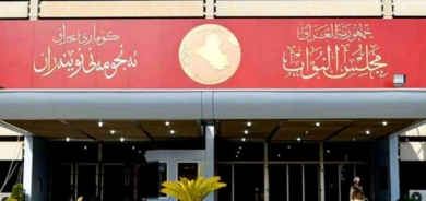 خبير اقتصادي: على البرلمان إطلاق تمويل الاستثمار مع التصويت على حله