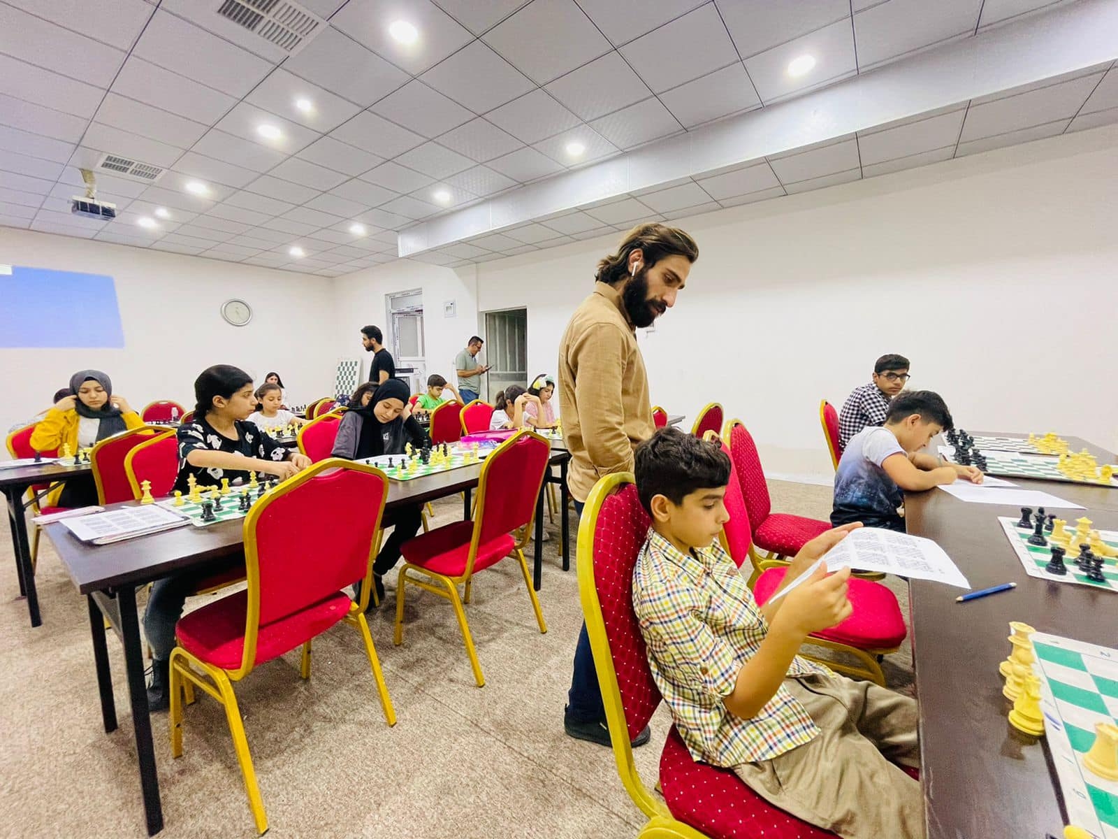 سه‌نته‌ری مه‌لیك گرنگیى به‌ یارى شه‌تره‌نج ده‌دات