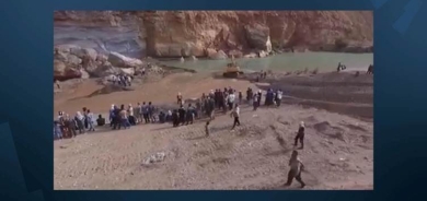 Li Îlamê çiyayek hilweşiya; masîgirek wenda ye