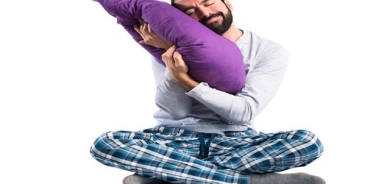 چۆن رۆژە درێژەكانی هاوین كاریگەری دەكەنە سەر نووستن؟