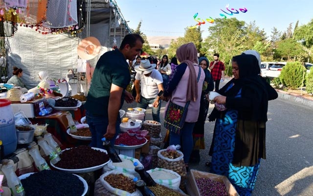 فیستیڤاڵی گوڵاو بۆ بەرهەمی خۆماڵی و خواردنی كوردەواری بەڕێوە چوو