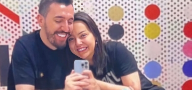 فنانة تركية شهيرة تقترن بشاب كوردي يصغرها بـ19 عاماً