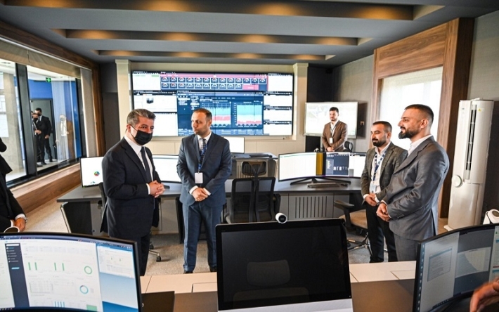 مسرور بارزاني يتفقد دائرة تكنولوجيا المعلومات ويدشن اول مركز بيانات حكومي للموظفين