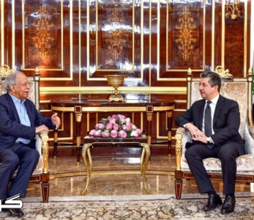 سەرۆکی حکوومەتی هەرێمی کوردستان، پێشوازی لە فەخری کەریم سیاسەتمەدار و سەرۆکی دەزگای ئەلمەدا کرد.