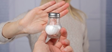 7 أطعمة تحتوي على الملح الخفي تسبّب ارتفاع ضغط الدم!