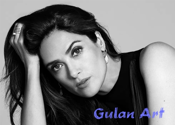 سەلما حایک: هۆڵیۆد لایەنی جوان و قێزەوەنی هەیە