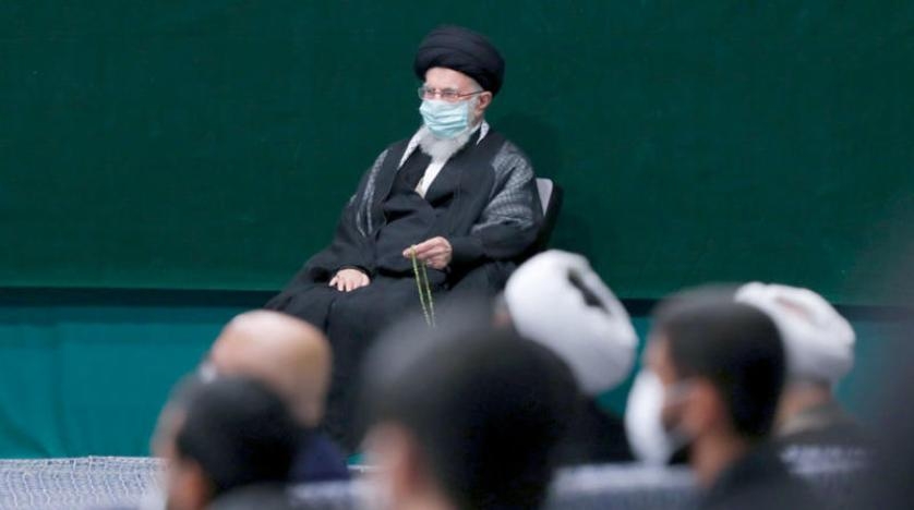 خامنئي يظهر بعد فترة غياب واحتدام النقاش بشأن خلافته
