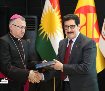 لەناو ڕۆژهەڵاتی ناوەڕاستی گڕگرتوودا  شاهیدی لەسەر پێكەوە  ژیانی كوردستان دەدەم