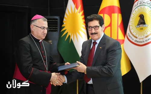 لەناو ڕۆژهەڵاتی ناوەڕاستی گڕگرتوودا  شاهیدی لەسەر پێكەوە  ژیانی كوردستان دەدەم