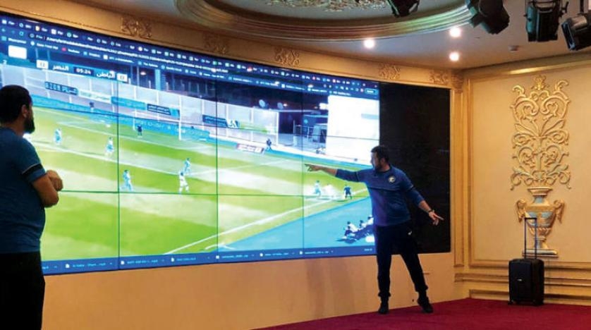 «فيفا» يختار مدير دائرة التحكيم السعودي مشرفاً على حكام «كأس العالم في قطر»