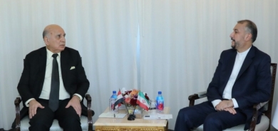 فؤاد حسين وعبد اللهيان يبحثان علاقات بغداد وطهران الثنائية