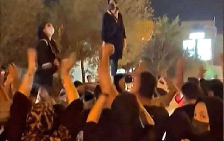 12 roj in li Rojhilatê Kurdistanê û Îranê xwepêşandan tên kirin