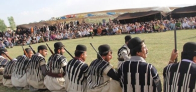 Mezintirîn eşîra Kurd li Rojhilatê dest bi xwepîşandanan kir