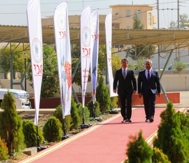 دابەشكردنی 420 یەكەی نیشتەجێبوون لە لایەن رێزدار مەسرور بارزانی سەرۆكی بۆردی دامەزرێنەرانی دەزگای خێرخوازیی بارزانی بە سەر بنەماڵەی سەربەرزی شەهیداندا