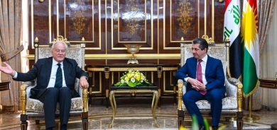 Franse Serokwezîrê Kurdistanê xelat kir