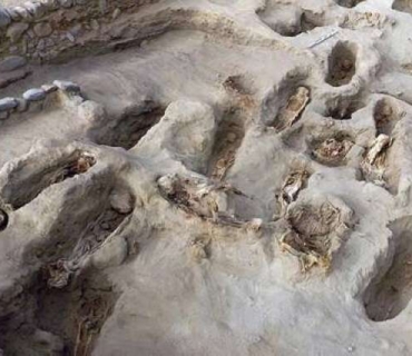 دۆزینەوەی گۆڕی ٧٦ منداڵی قوربانی لە وڵاتی پیرۆ