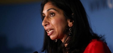 Wezîra Navxwe ya Brîtanyayê: Welatê me tijî penaberên bê şiyan e