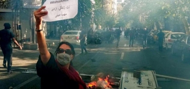 رئيسي يعتبر الانتفاضة «مؤامرة خارجية»