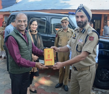 بەرپرسی گرتووخانەکانی کشمیر کوژرا