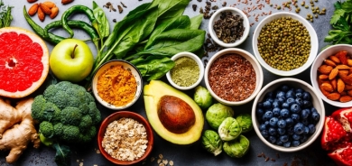 أطعمة تشعرك بالسعادة وتحسن مزاجك