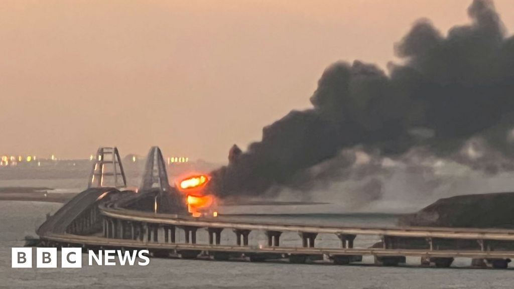 Crimea bridge attack arrests as fresh blasts heard