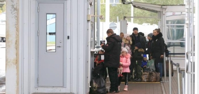 Estonia turns away Ukrainian refugees at EU border after harrowing wait