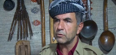 Berhevkarekî Kurd ê kelûpelên folklorî Muzexaneya Etnografyayê ya Viyanayê kategorîze dike