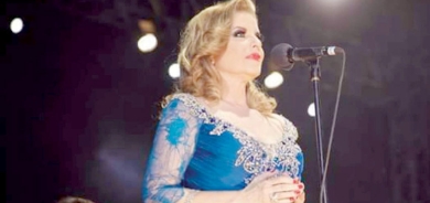 الفنانة رونزا : العالم الأكاديمي أبعدني عن المسرح