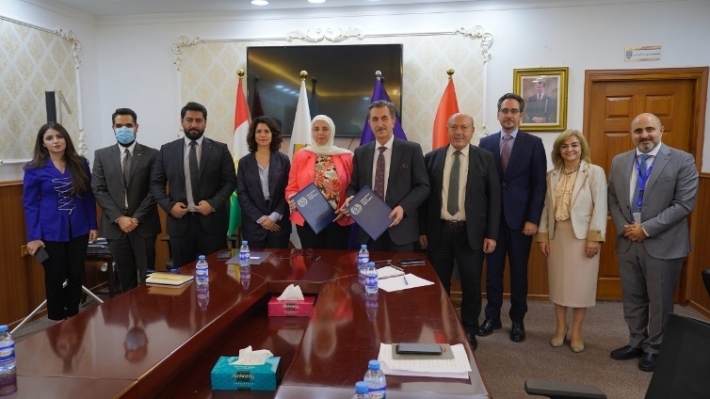 مذكرة تفاهم بين العمل الدولية وجامعة أربيل التقنية لخلق فرص عمل للنازحين واللاجئين السوريين