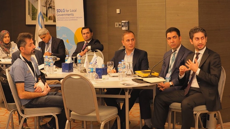 وضع برنامج جديد لتنمیة الإدارات المحلية