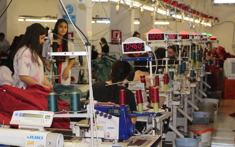 Cil û bergên destê jinên Kurd bo 4 welatên Ewropayê tên hinardekirin