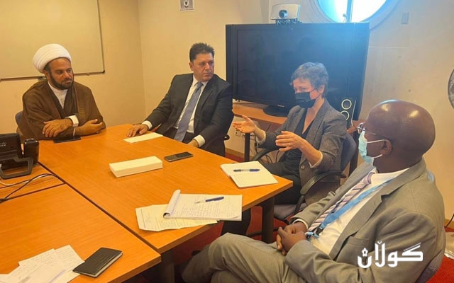 رێکخەری راسپاردە نێودەوڵەتییەکان لەگەڵ تیمی نەتەوە یەکگرتووەکانی تایبەت بە بێسەروشوێنبووانی زۆرەملێ باس لەپڕۆسەی کردنەوەی گۆڕە بە کۆمەڵەکان و پشکنینی پێویست دەکات