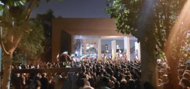 300 صحافي إيراني ينتقدون توقيف زملائهم على خلفية الاحتجاجات