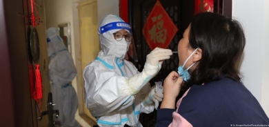 China locks down area around iPhone factory