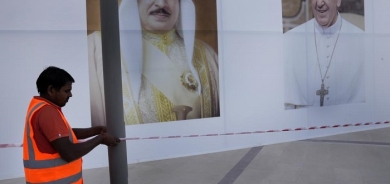 Pope presses Muslim dialogue in first papal visit to Bahrain