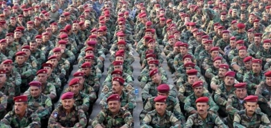 ضباط كبار في الجيش العراقي السابق : قواتنا المسلحة بحاجة لشباب متطوعين وتنقيتها من (الدمج)