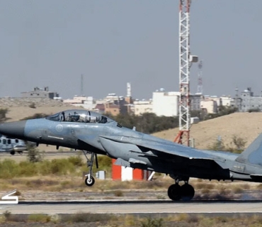 فڕۆکەیەکی جەنگی ئێف 15ی سعودی کەوتە خوارەوە