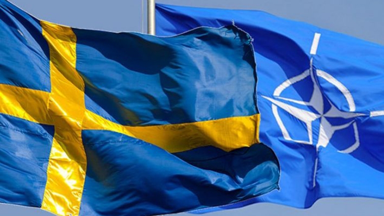 Swêd ji bo tevlîbûna NATO û nehîştina dilgiraniyên Tirkiyê, destûra xwe diguhêre